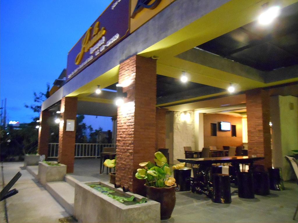 Purimas Resortel Rawai Exterior photo